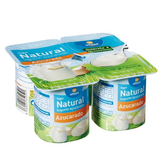 BUCAREST, RUMANIA - 25 DE MARZO DE 2018. Danone yogur natural